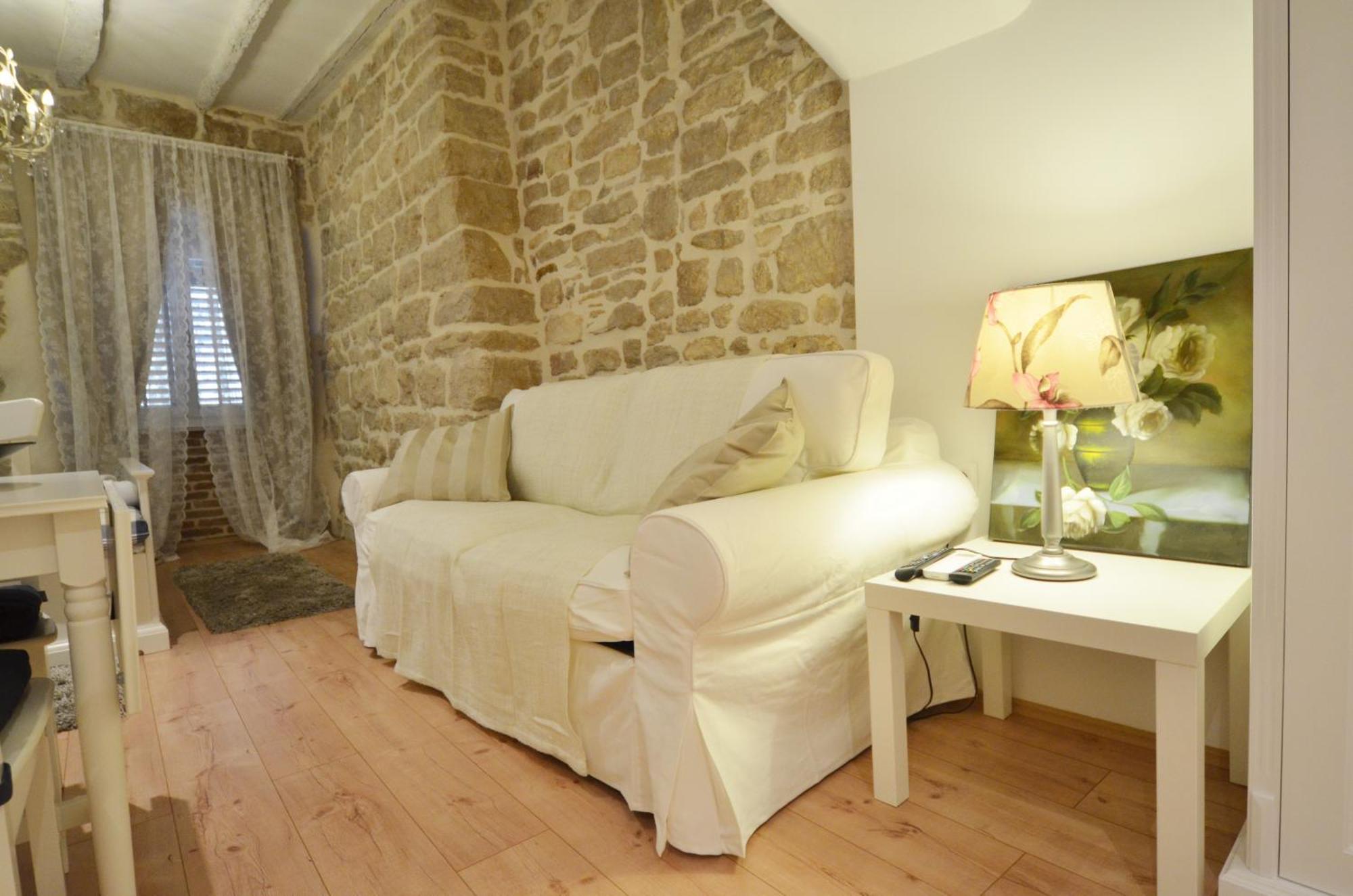 Studios Villa Rossella 4 โรวีน ภายนอก รูปภาพ
